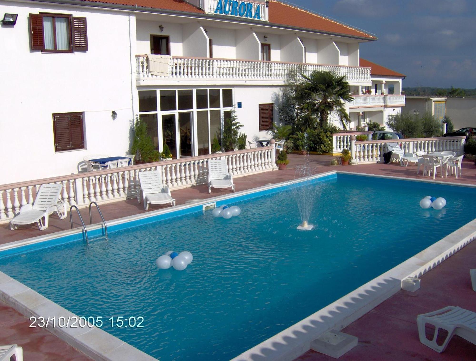 Hotel Aurora بولا المظهر الخارجي الصورة